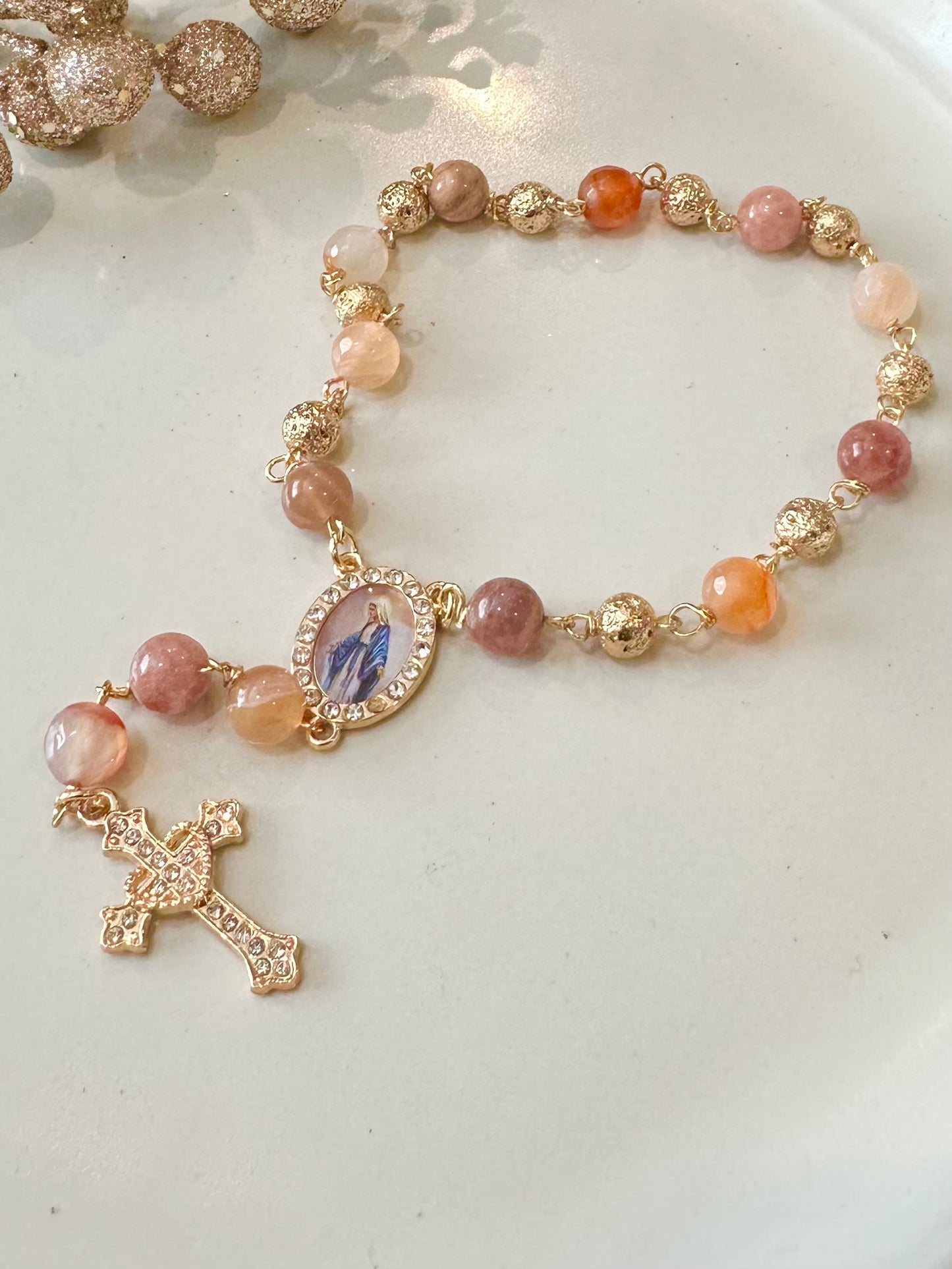 Rosary Bracelet in Beige and Brown.
