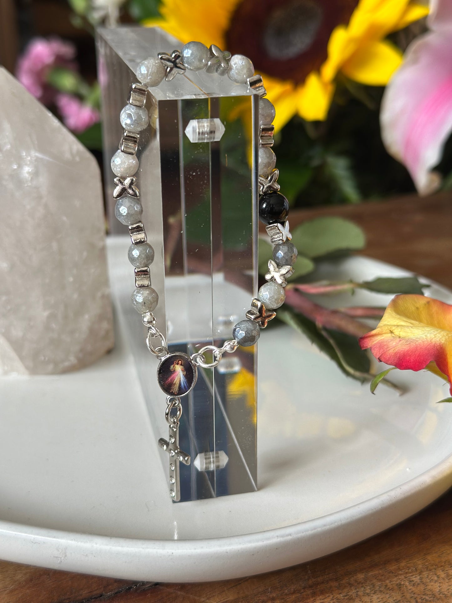 Bracelet in Gray, Black and Silver