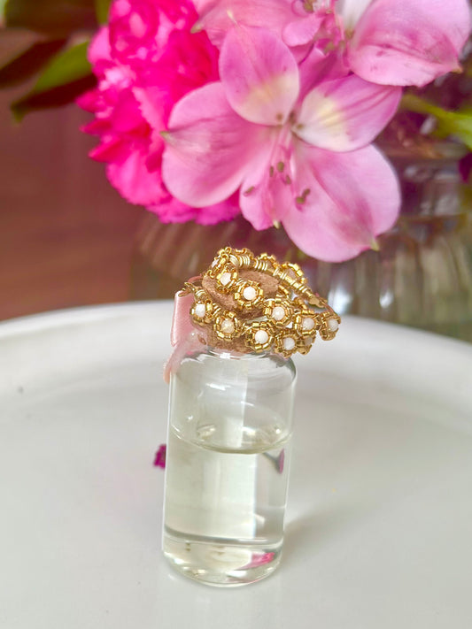 Hoop Earrings in Gold and Off White
