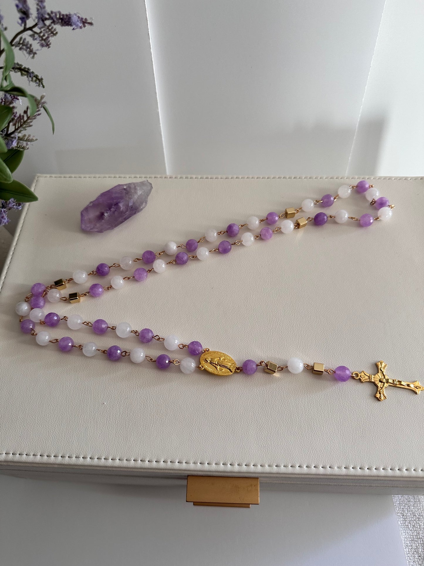 Rosary made of Lavender Jade and White Quartz Gemstones