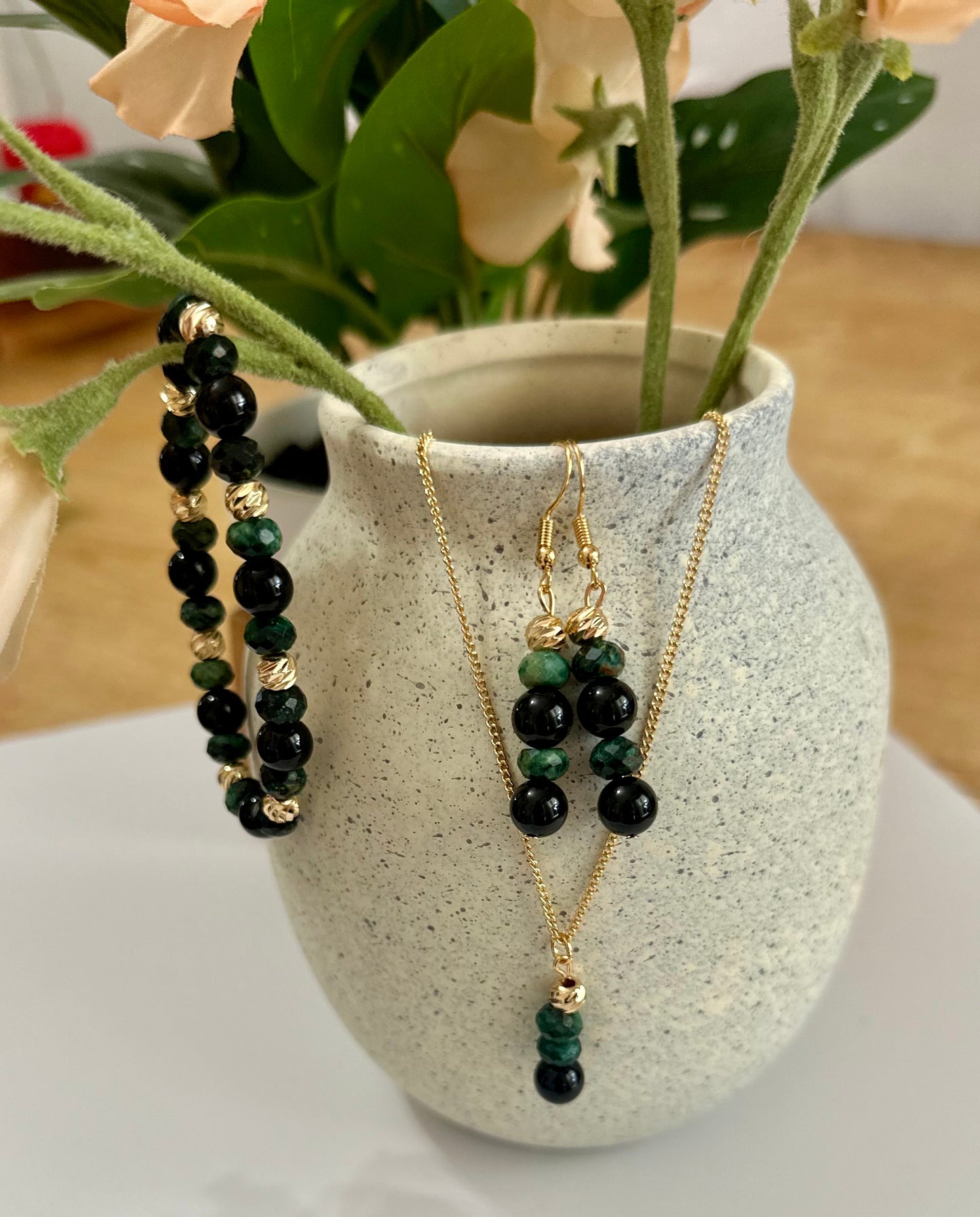 Jewelry Set (3 pieces) in Black and Green