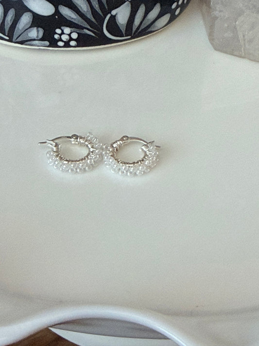 Hoop Earrings (mini) in White and Silver.