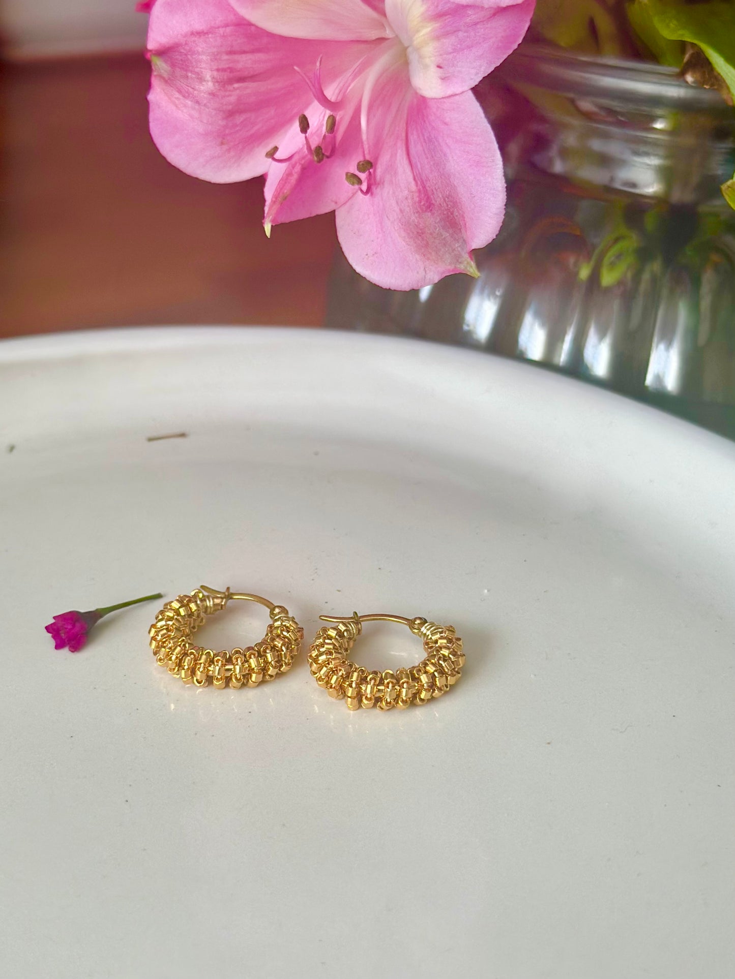 Hoop Earrings in Gold (small)
