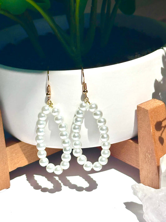 Dangle and Drop Earrings in White and Gold