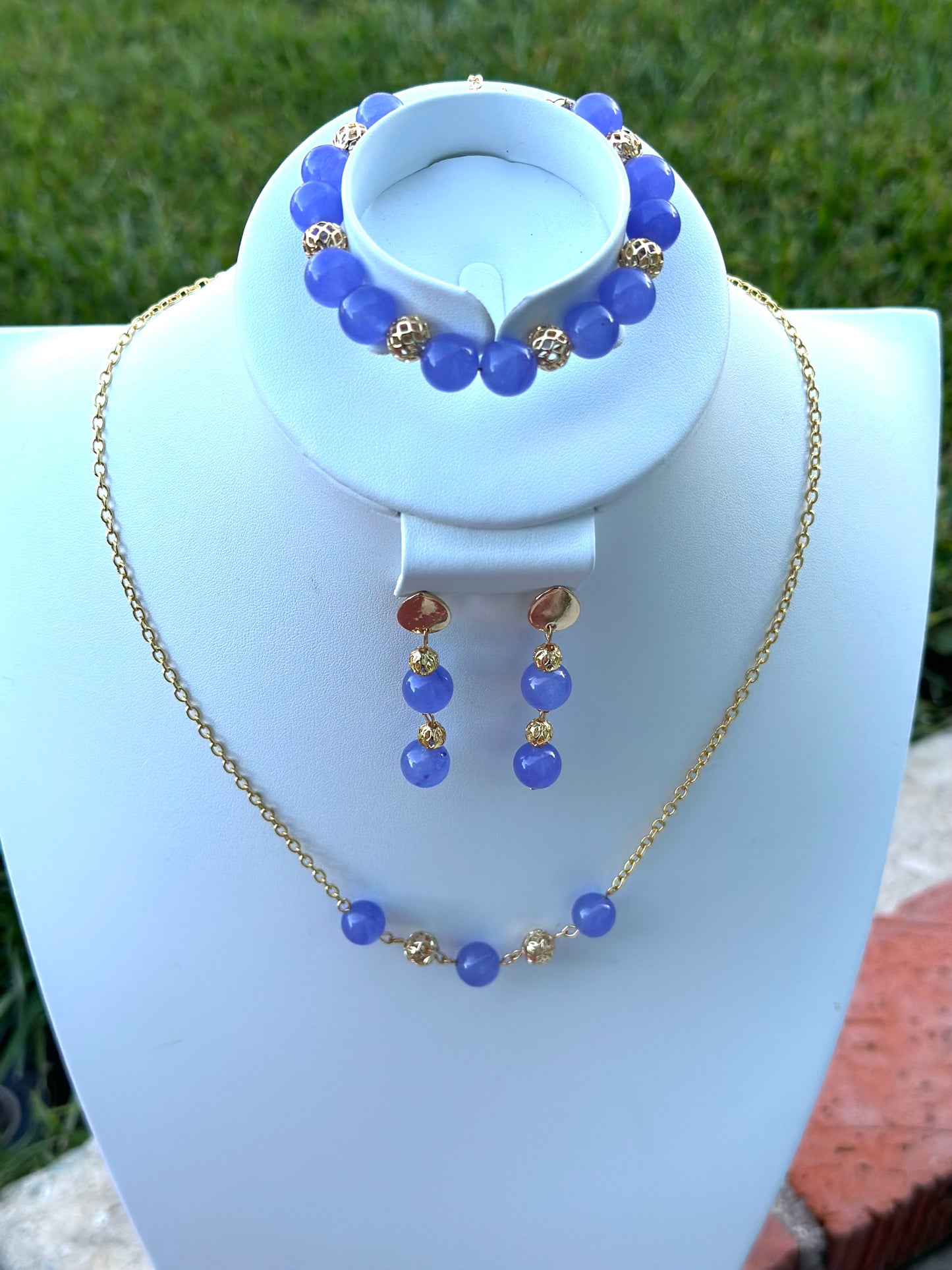 Jewelry Set made of Lavender Quartz Round Beads