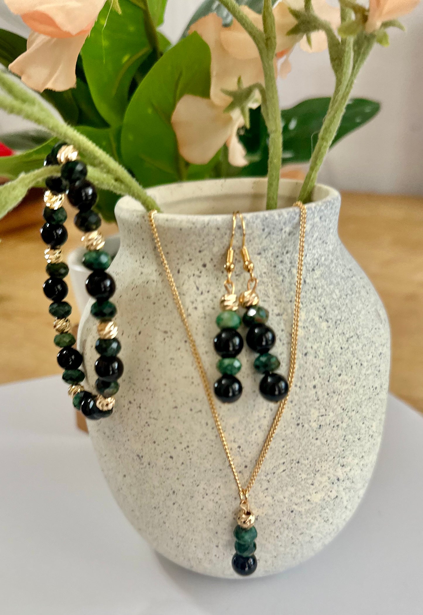 Jewelry Set (3 pieces) in Black and Green