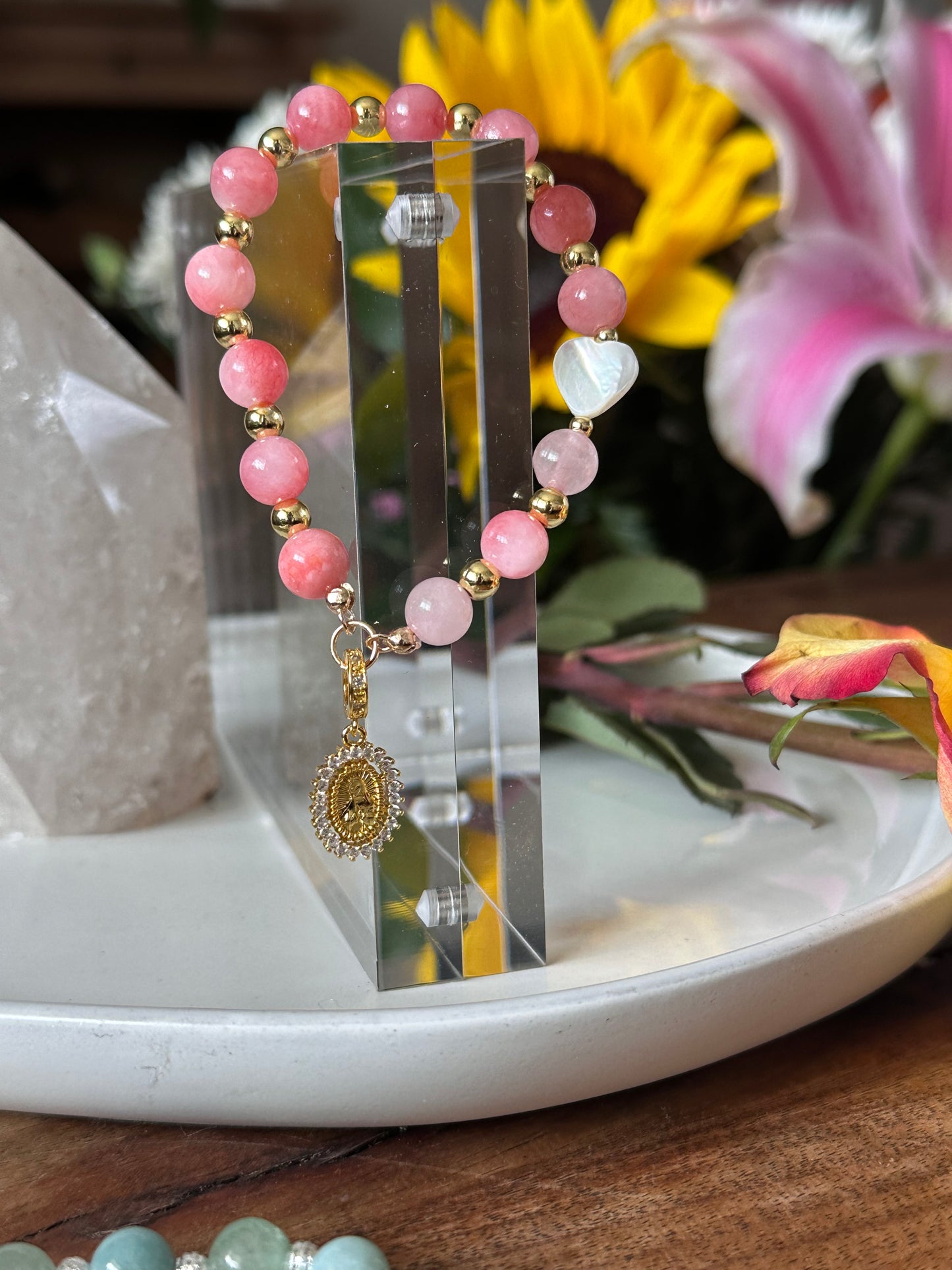 Bracelet in Coral Pink and Gold