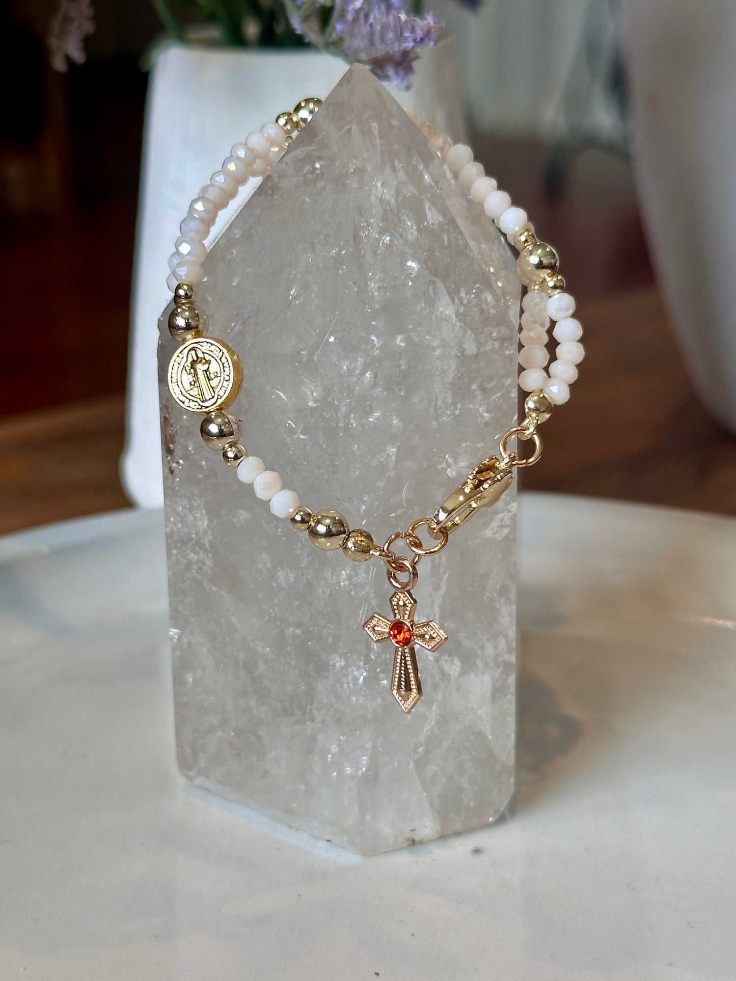 Rosary Bracelet in Ivory and Gold.