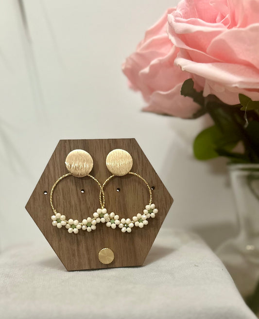 Dangle and Drop Earrings in Ivory and Gold