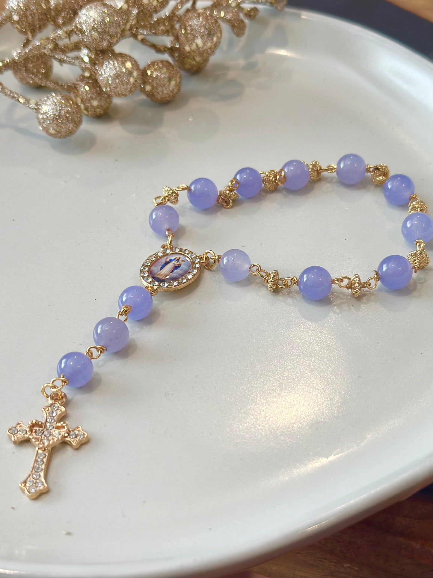 Rosary Bracelet in Purple.