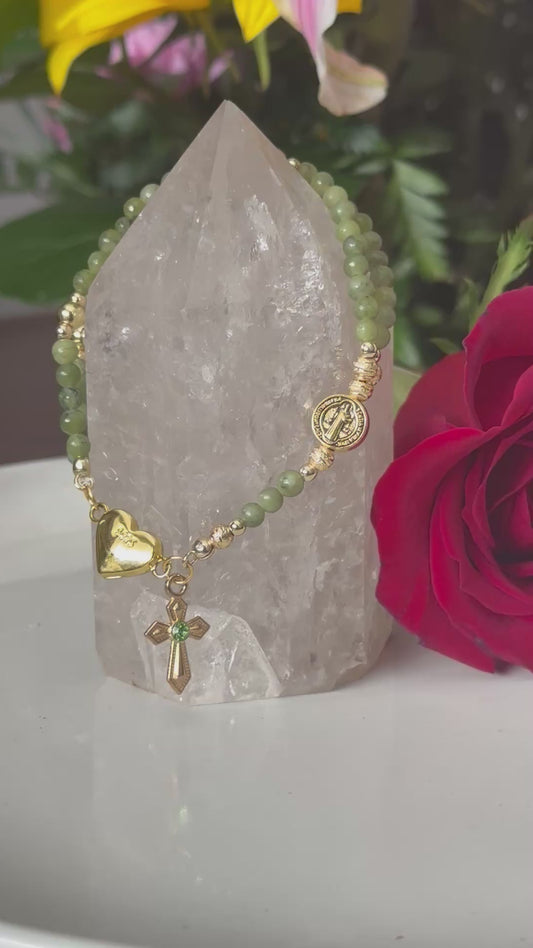 Rosary Bracelet in Green and Gold.
